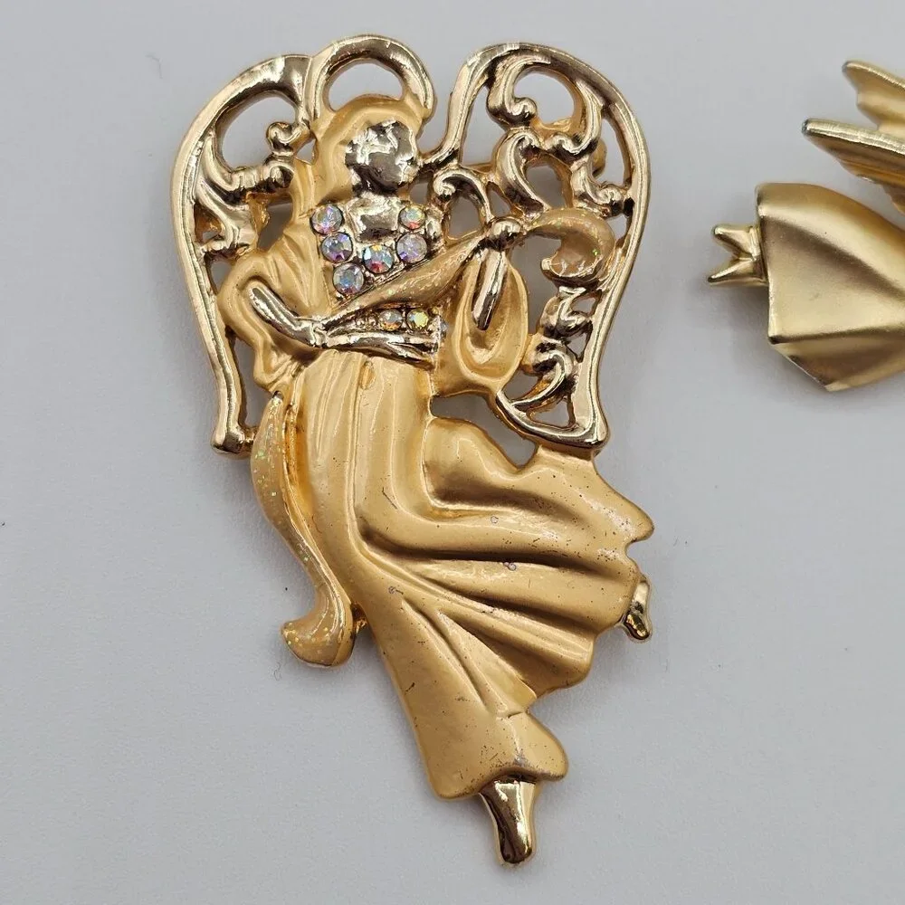 Festive Joy Holiday Gold Tone Angels Religious Faith Christian Brooch Pins‎ 2PC